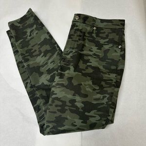 Good American Green Camo Skinny Camo Jeans Size 16, NWOT